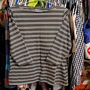 Womens 3/4 length Sleeve Top, Wide Neck